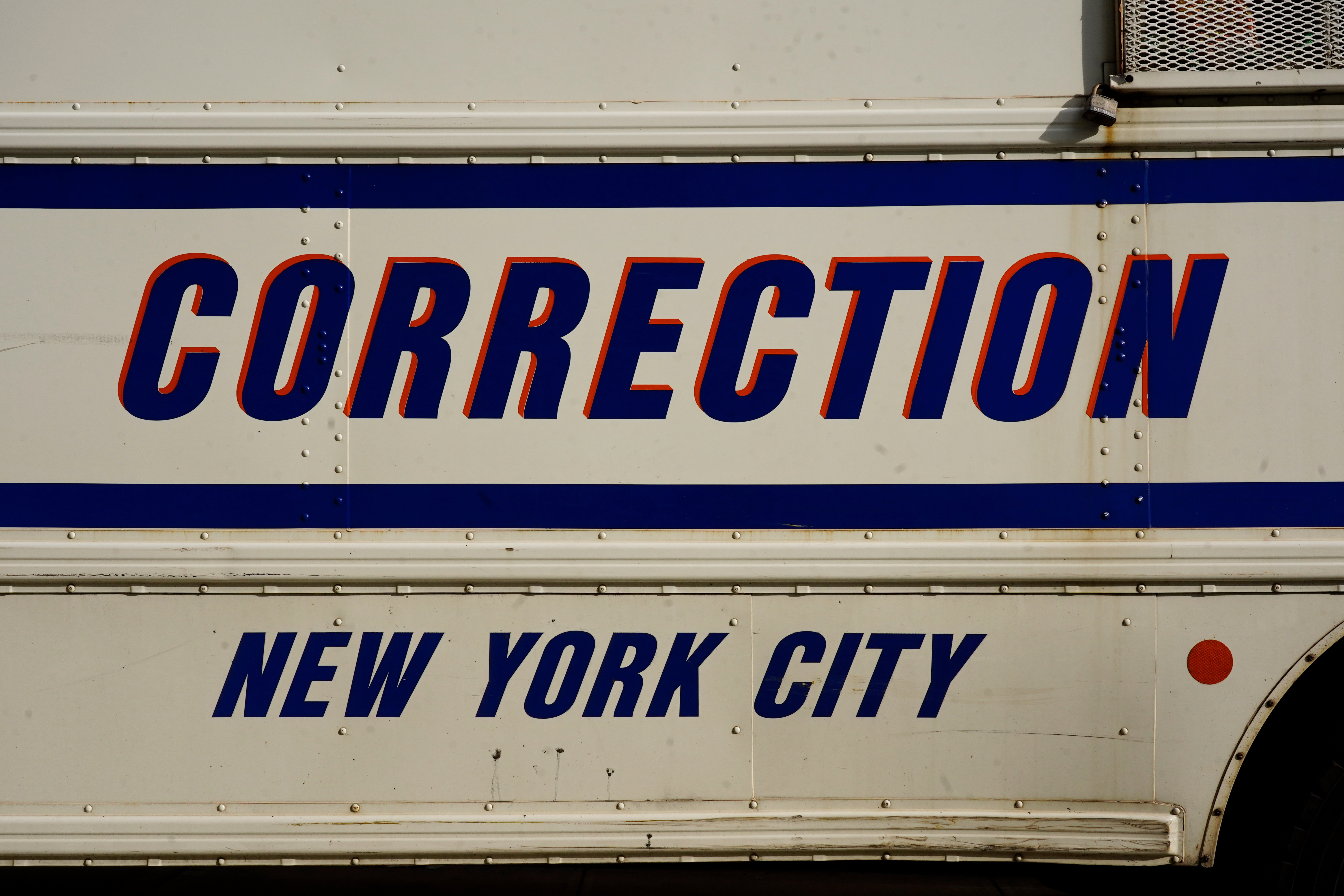 Federal judge agrees to hear arguments on Rikers takeover