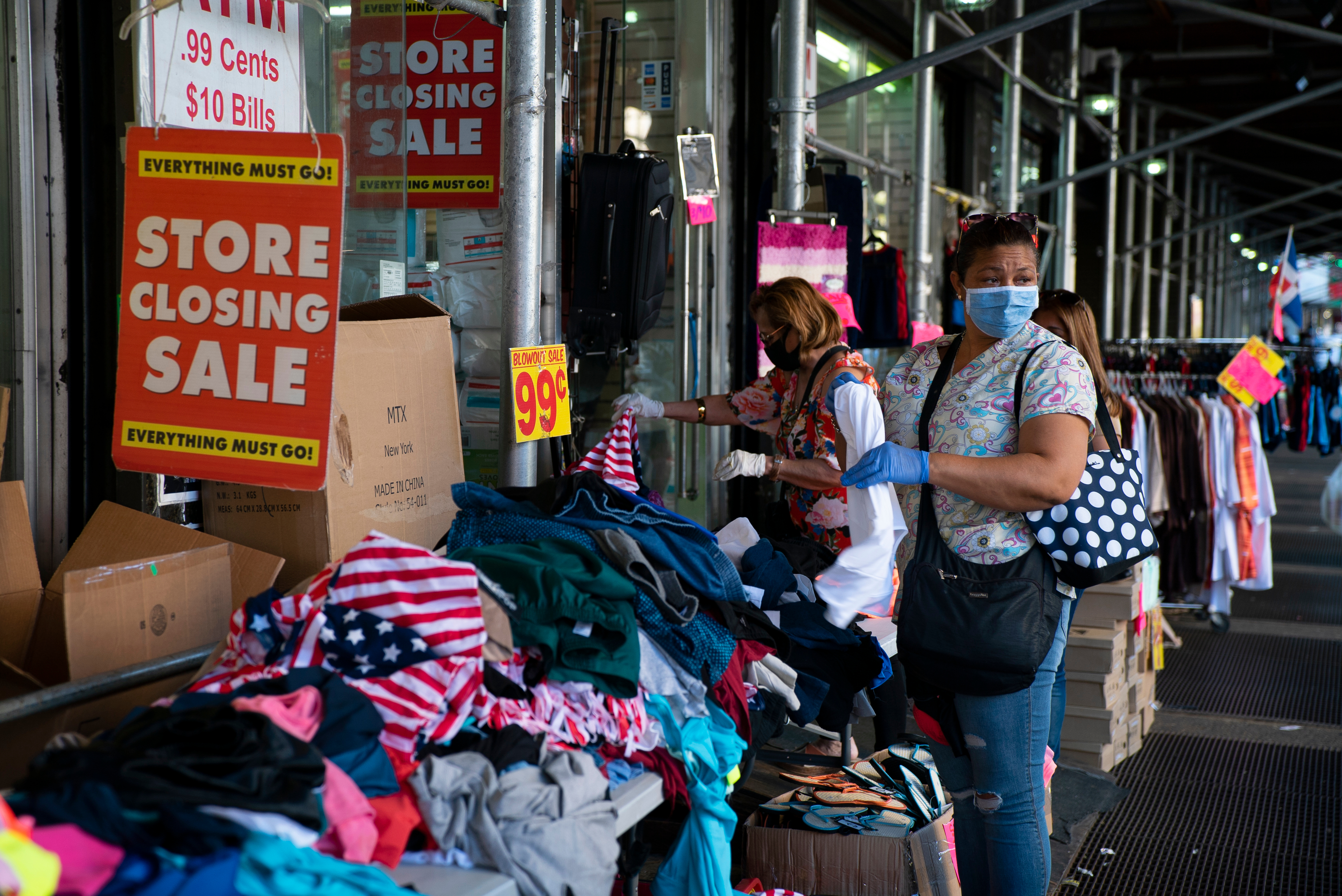 NYC’s retail jobs shrank 11% since start of pandemic, threatening young workers of color NYC’s retail jobs shrank 11% since start of pandemic, threatening young workers of color