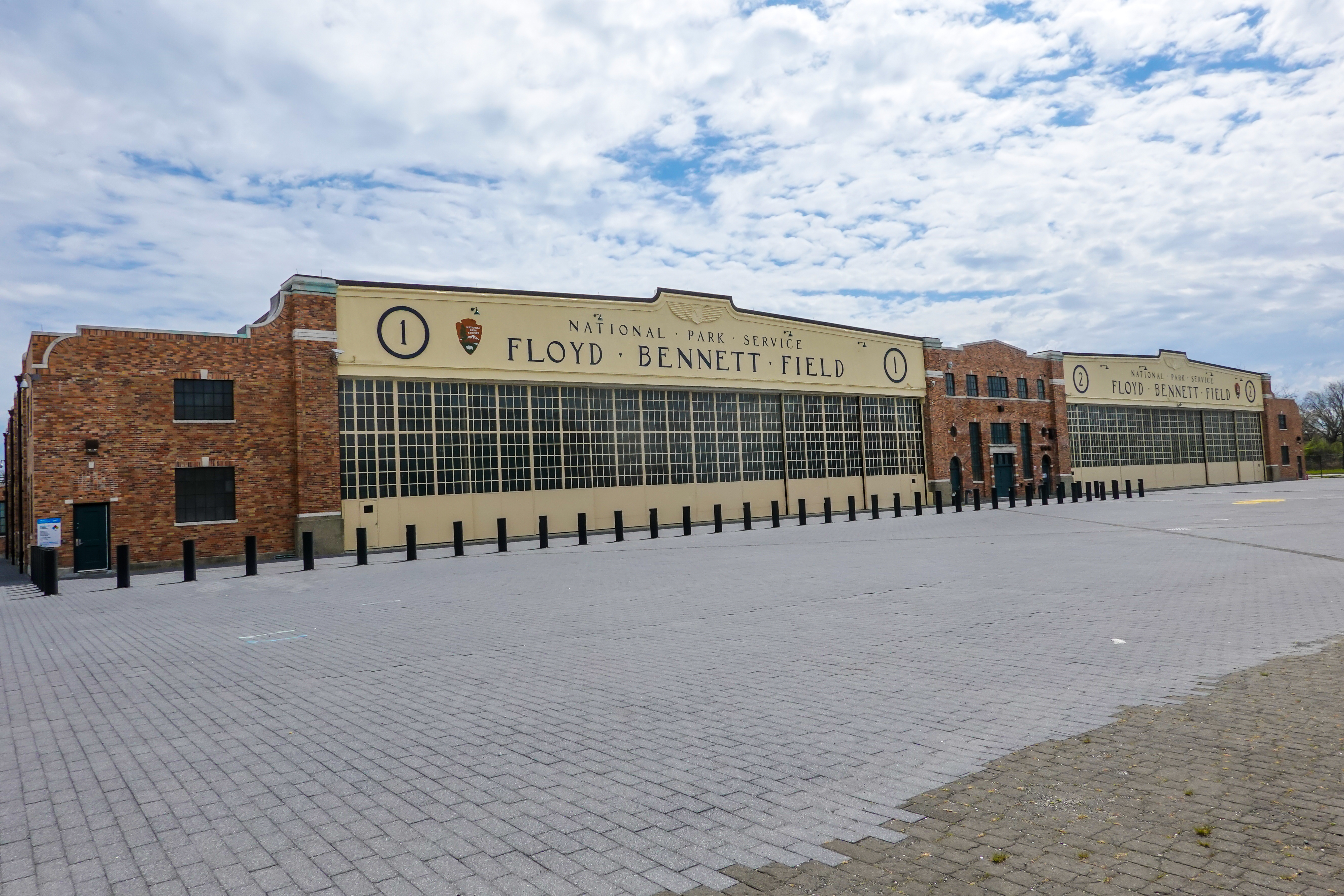 NY state asks Biden to open up military facilities for migrant housing