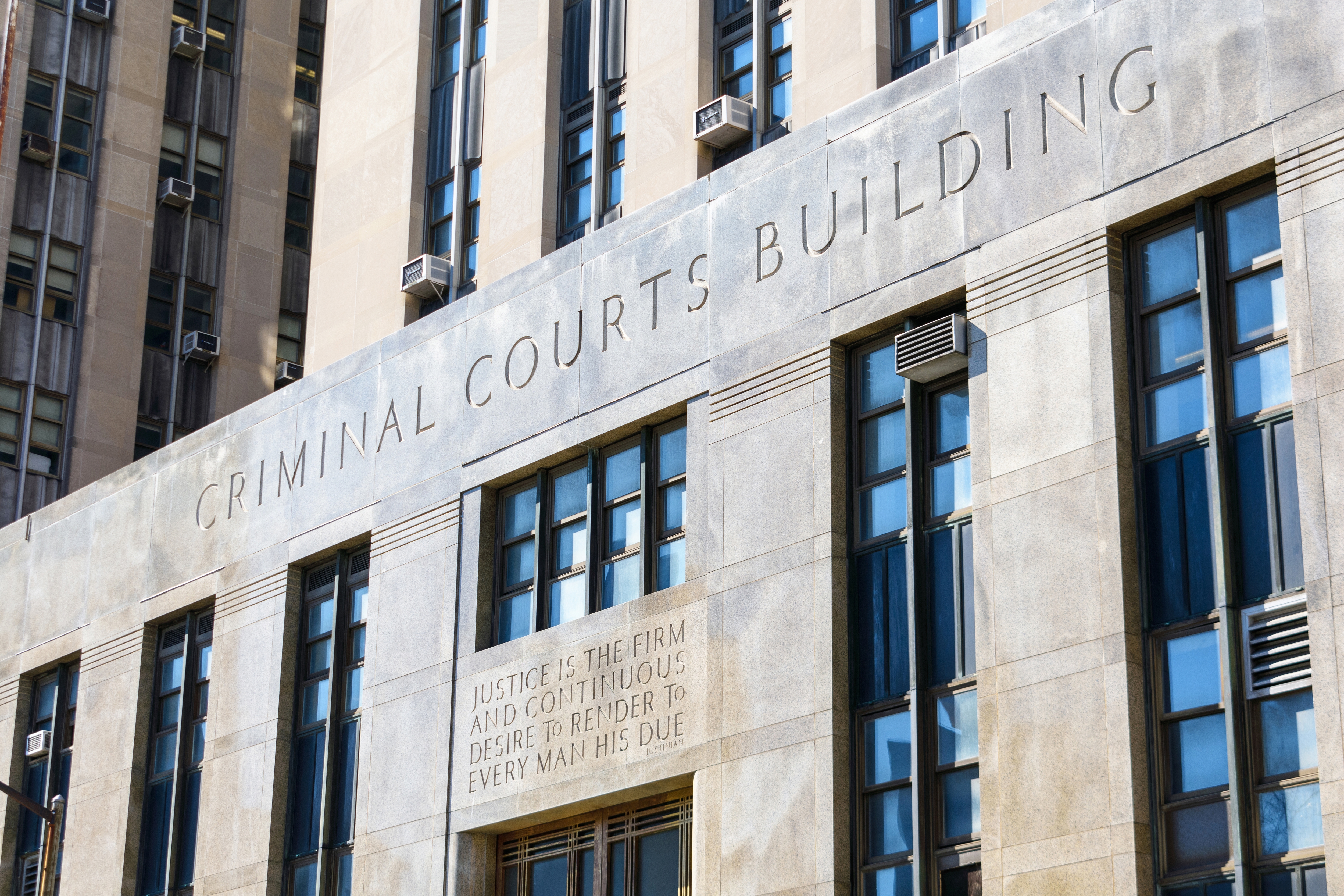 NYC jail captain sentenced to 6 months behind bars for waiting to intervene when man killed himself