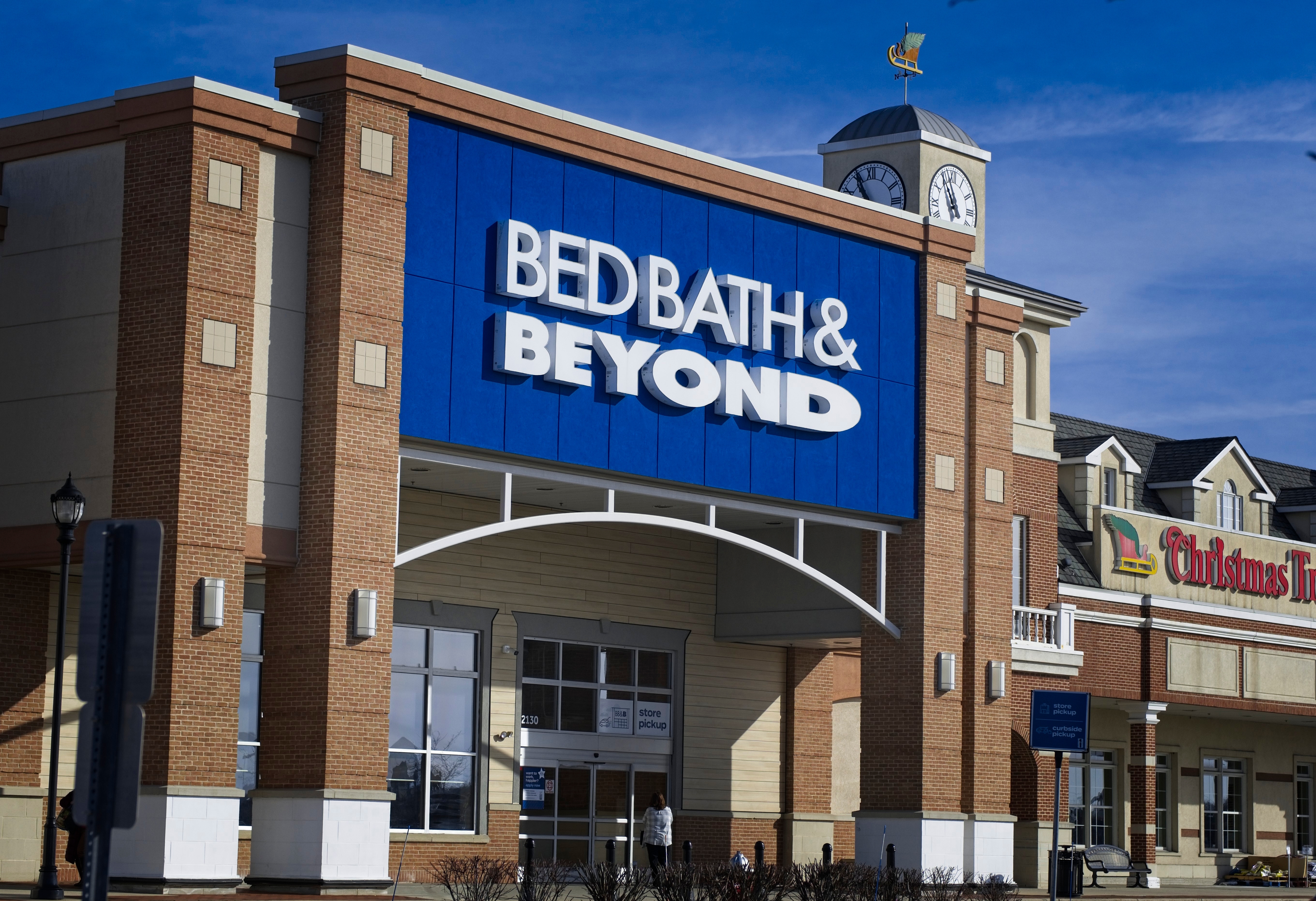 New Jersey now requires severance pay for some workers in mass layoffs