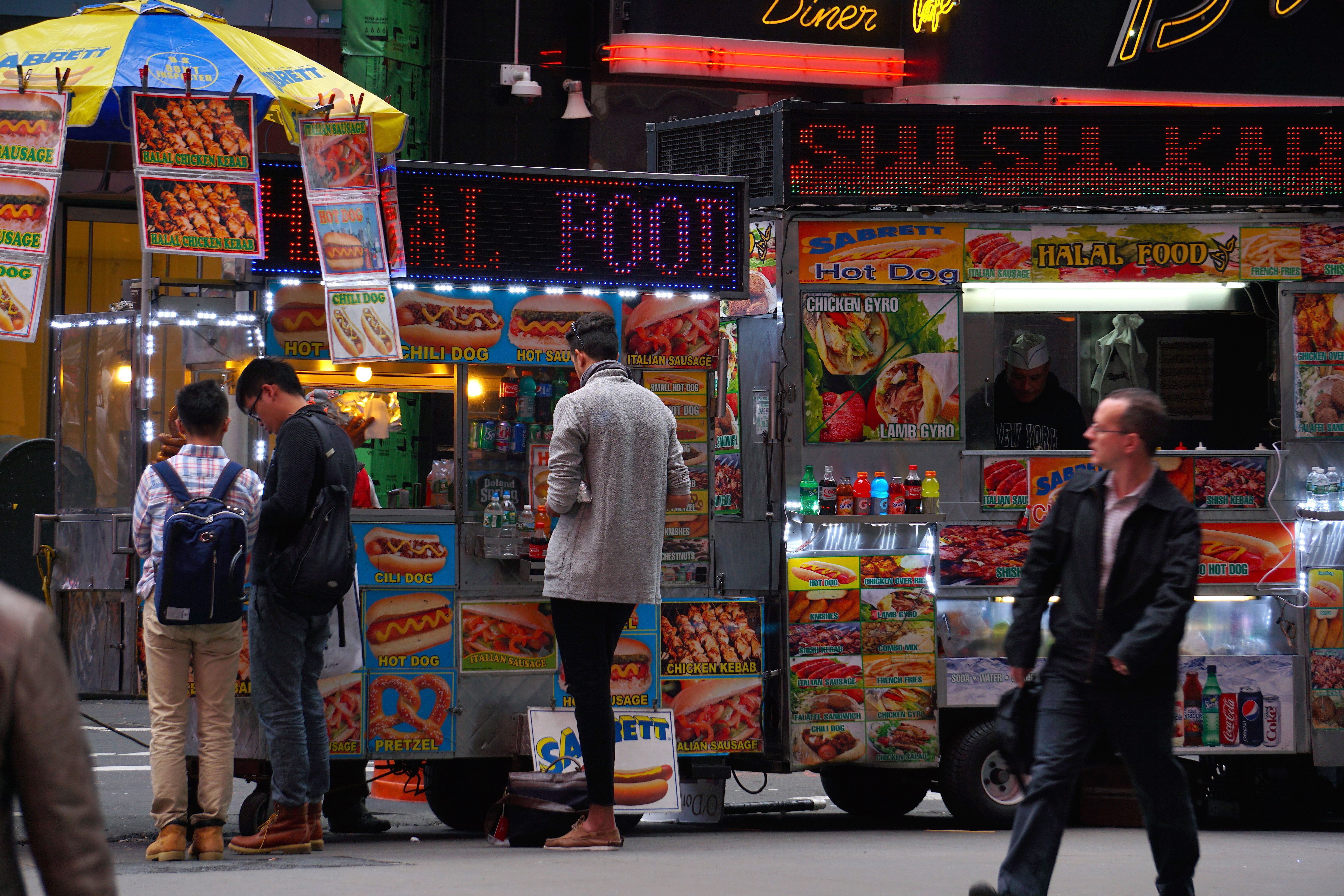 Distributor that sells meat to NYC food carts admits to selling un-inspected, misbranded products