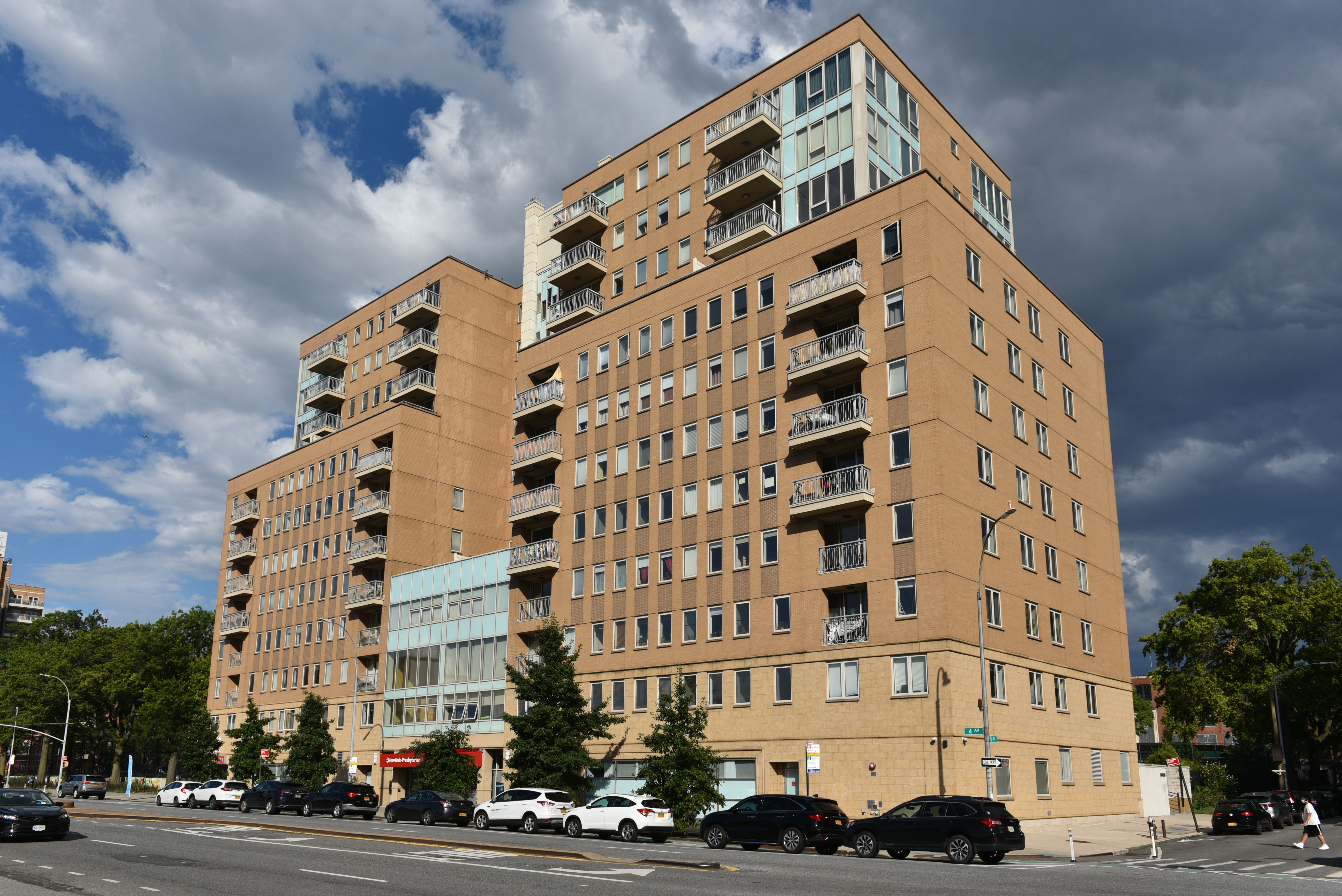 Brooklyn nurses deliver strike notice in pursuit of restored staffing levels