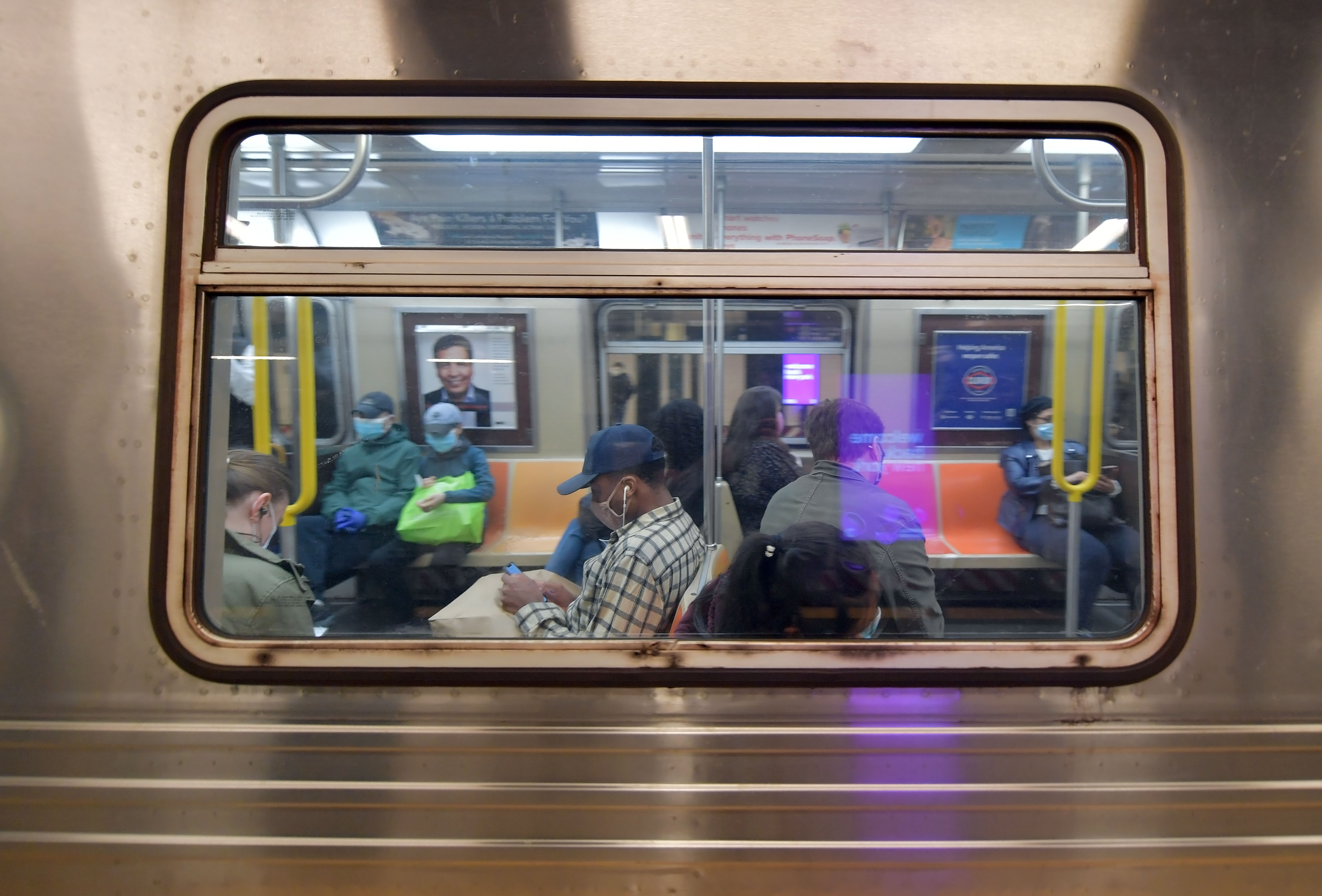 Critics Claim MTA&rsquo;s Survey, Used to Justify More Police, Overplayed Riders&rsquo; Fears