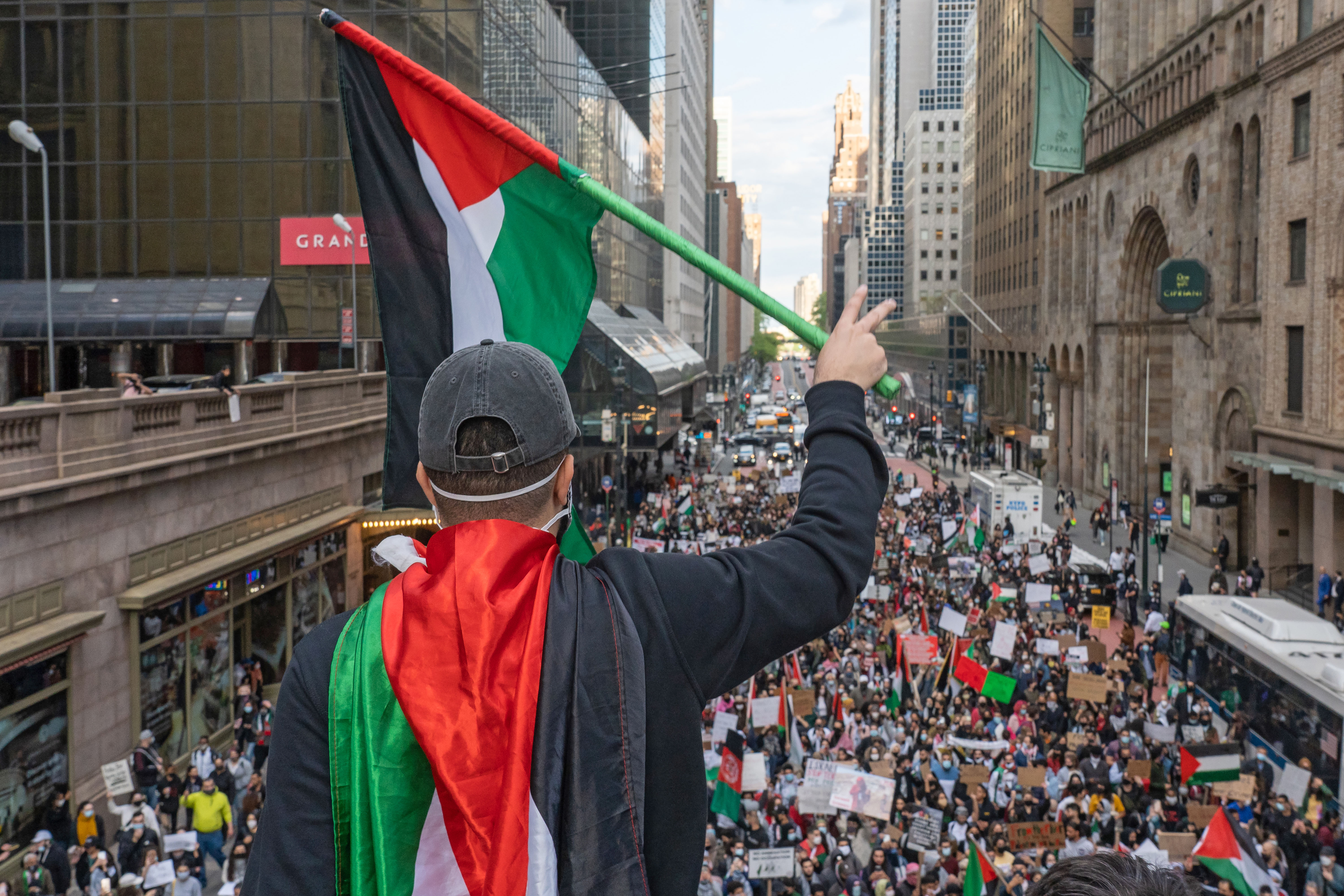 Thousands take to Brooklyn and Manhattan streets in pro-Palestinian rally