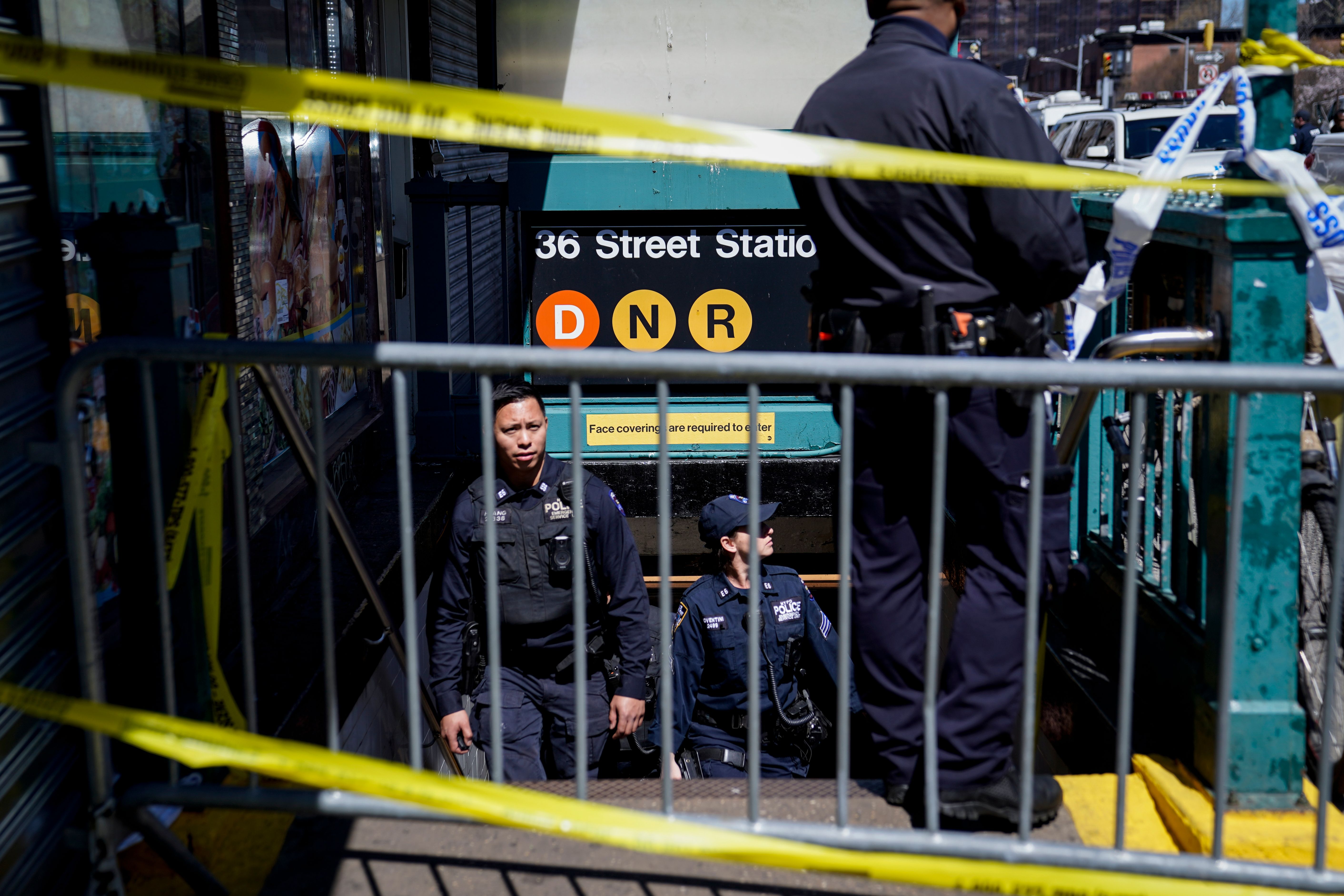 South Brooklyn subway service still disrupted after shooting