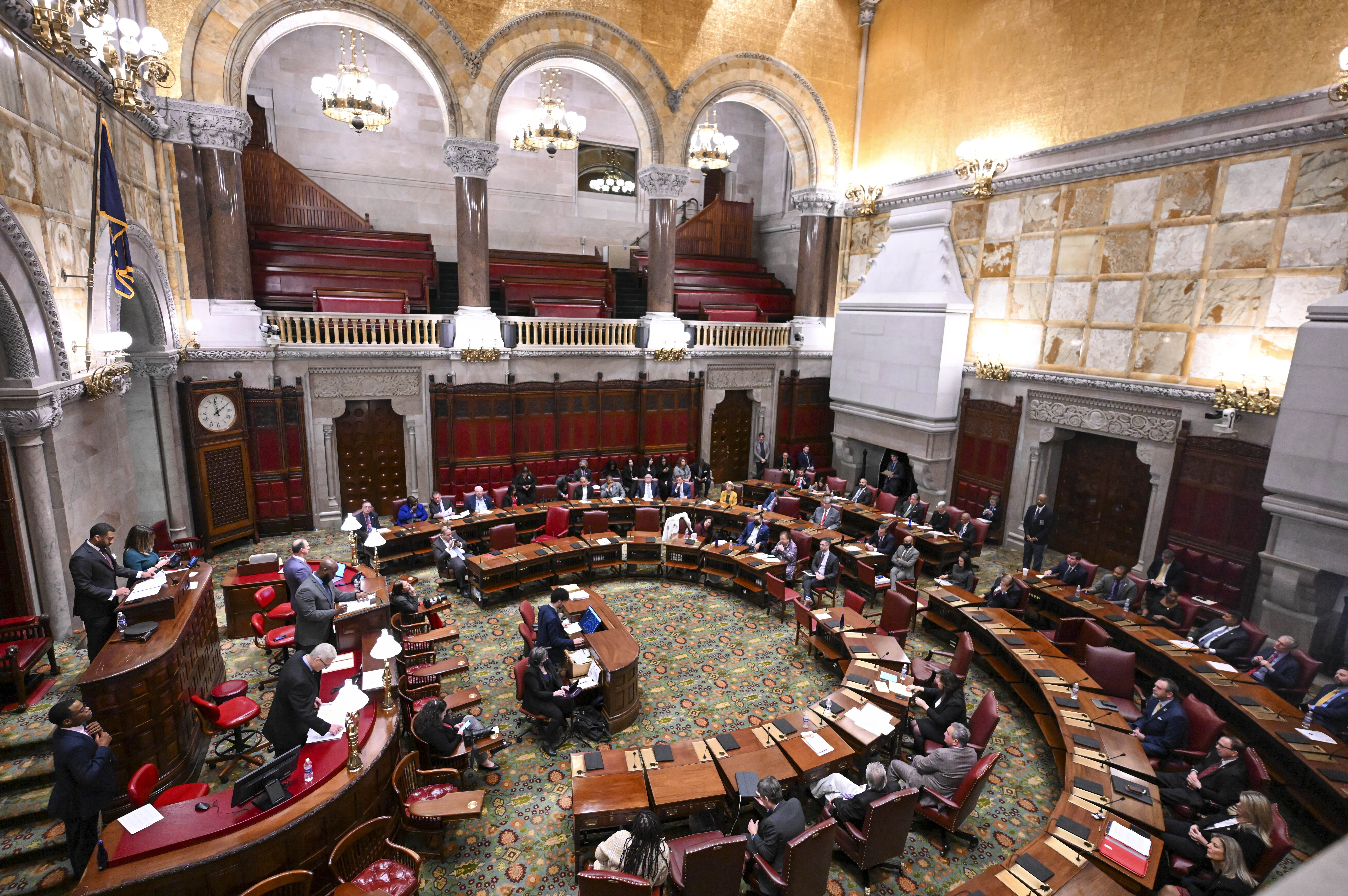 NY lawmakers get $32,000 pay hike after Hochul signs bill
