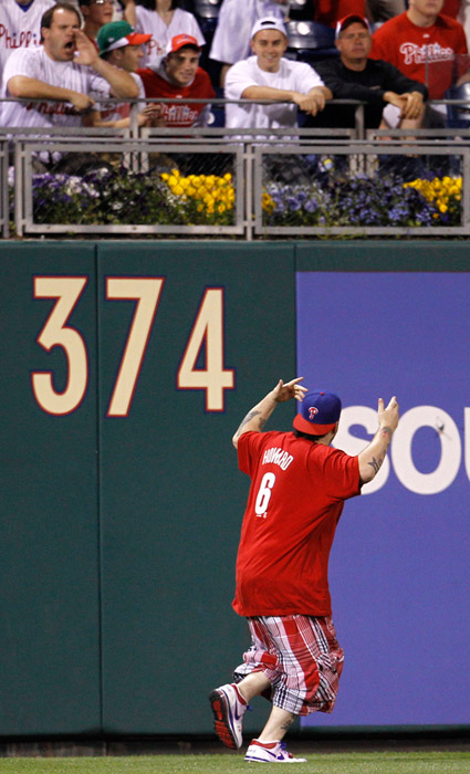 Phillies Tased Fan