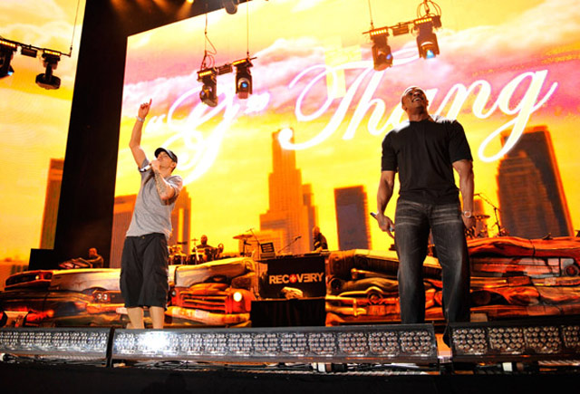 Jay-Z and Eminem Take Yankee Stadium - The New York Times