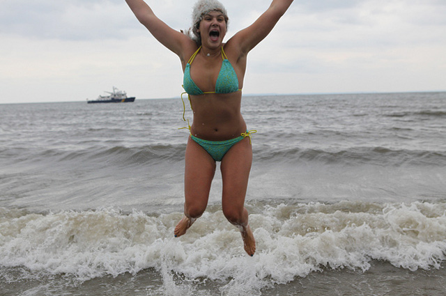Behold The Best Bikinis And Bellies Of The 2013 Polar Bear Plunge