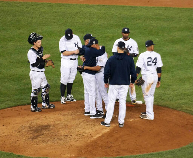 Video: Mariano Rivera makes final Yankee Stadium appearance amid tears,  cheers 